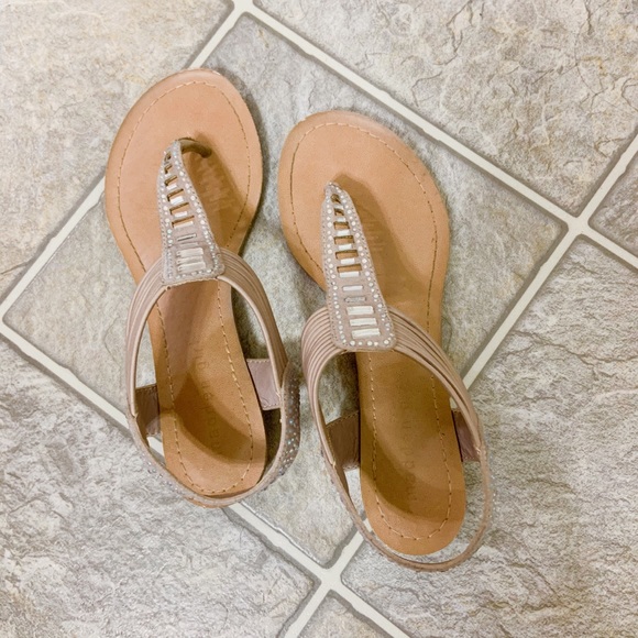 Madden Girl Shoes - Madden Girl Sandals size 6